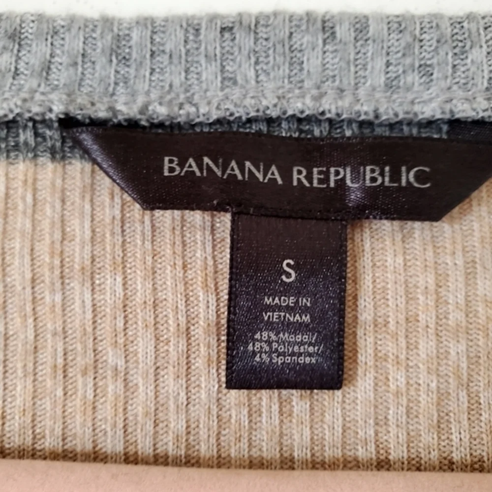 Banana Republic Knit‎ Sweater Top Blouse Long Sleeve Women Size Small